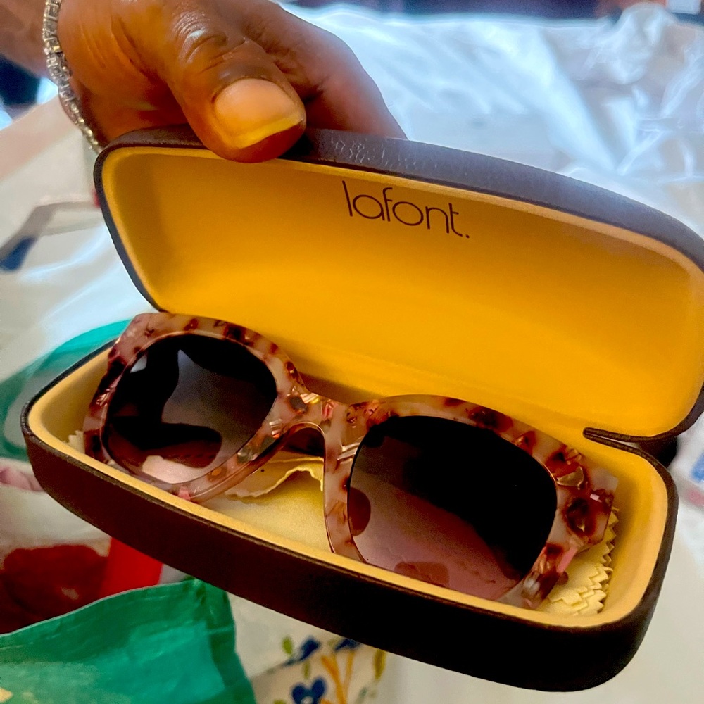 Women's Tortoise Shell Sunglasses